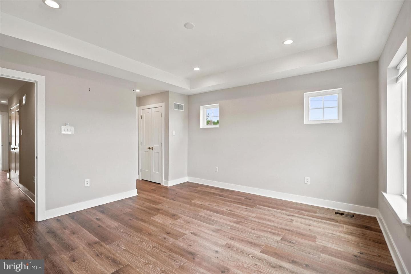 35 Third Avenue photo 20