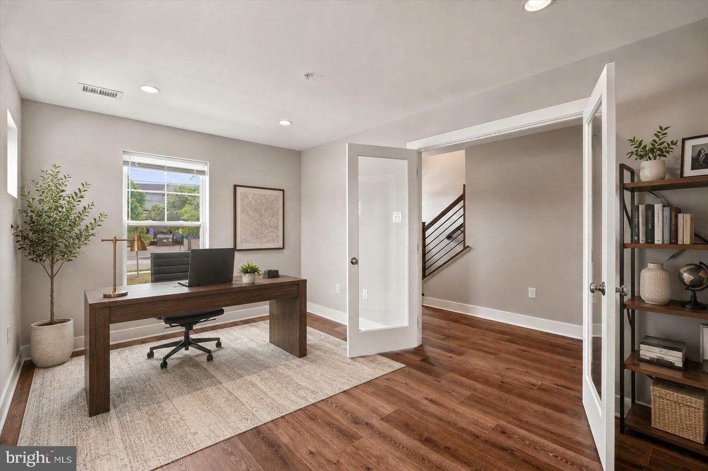 35 Third Avenue photo 7