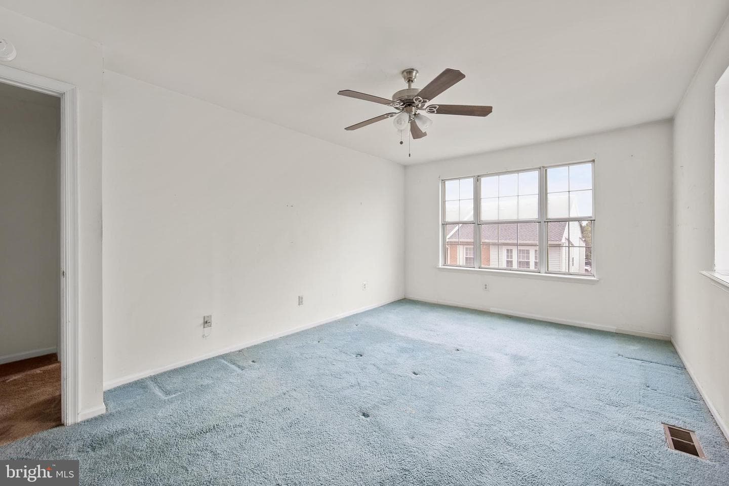 307 Wendover Drive photo 23