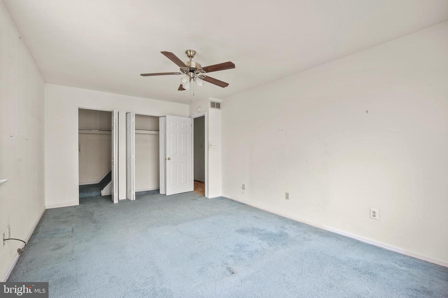 307 Wendover Drive photo 24