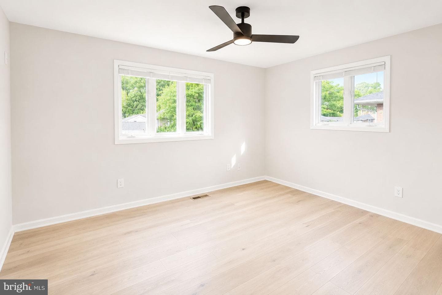 189 Hoover photo 24