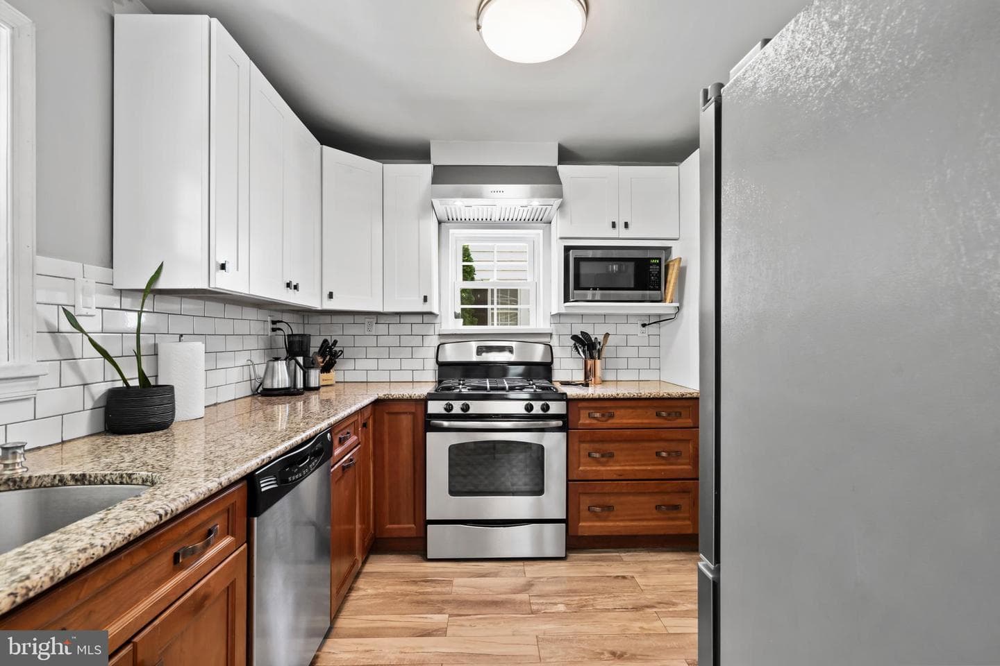 108 E Waverly Road photo 12