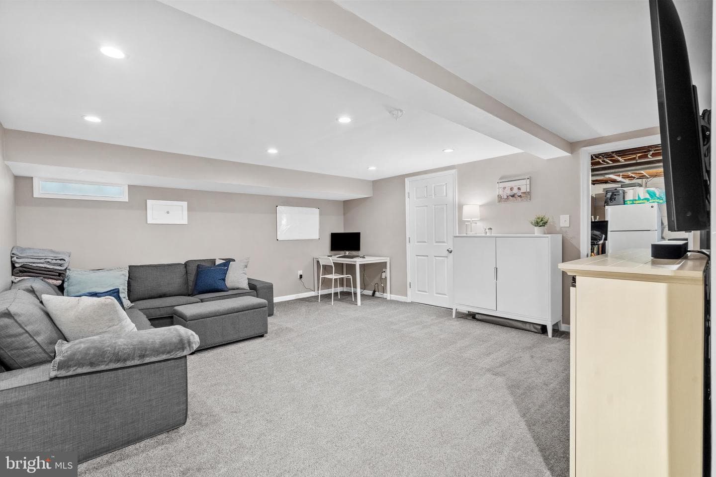 108 E Waverly Road photo 29