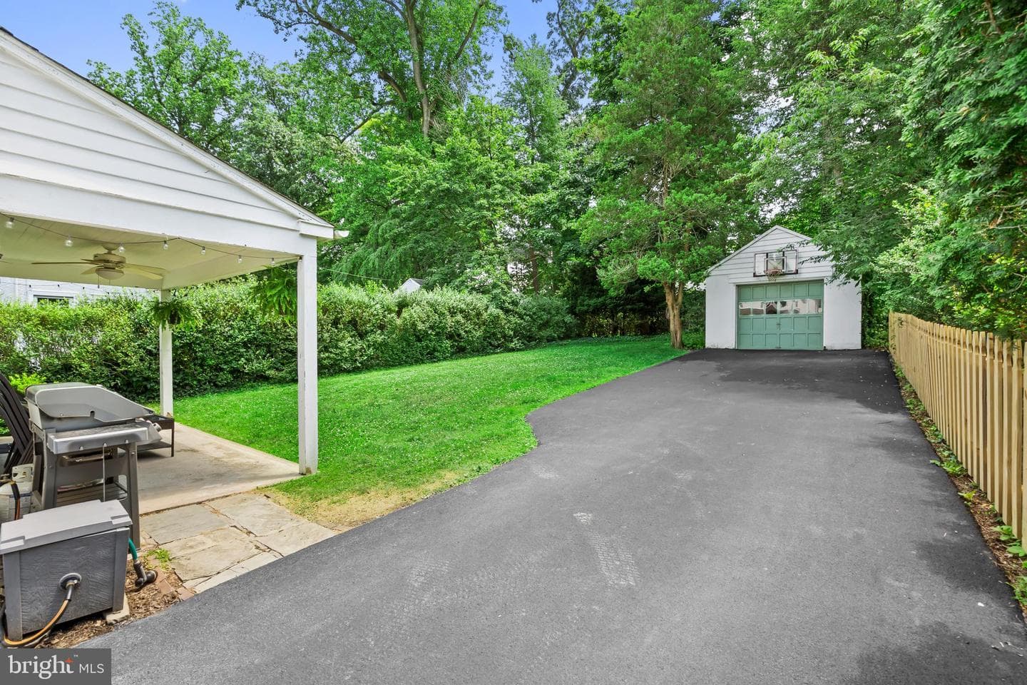 108 E Waverly Road photo 33