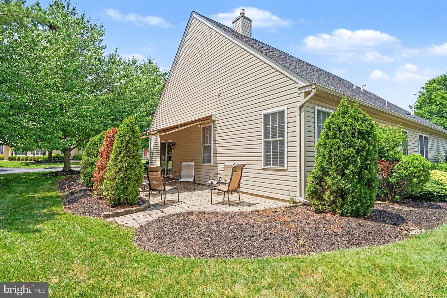 290 Kingsfield Drive photo 33