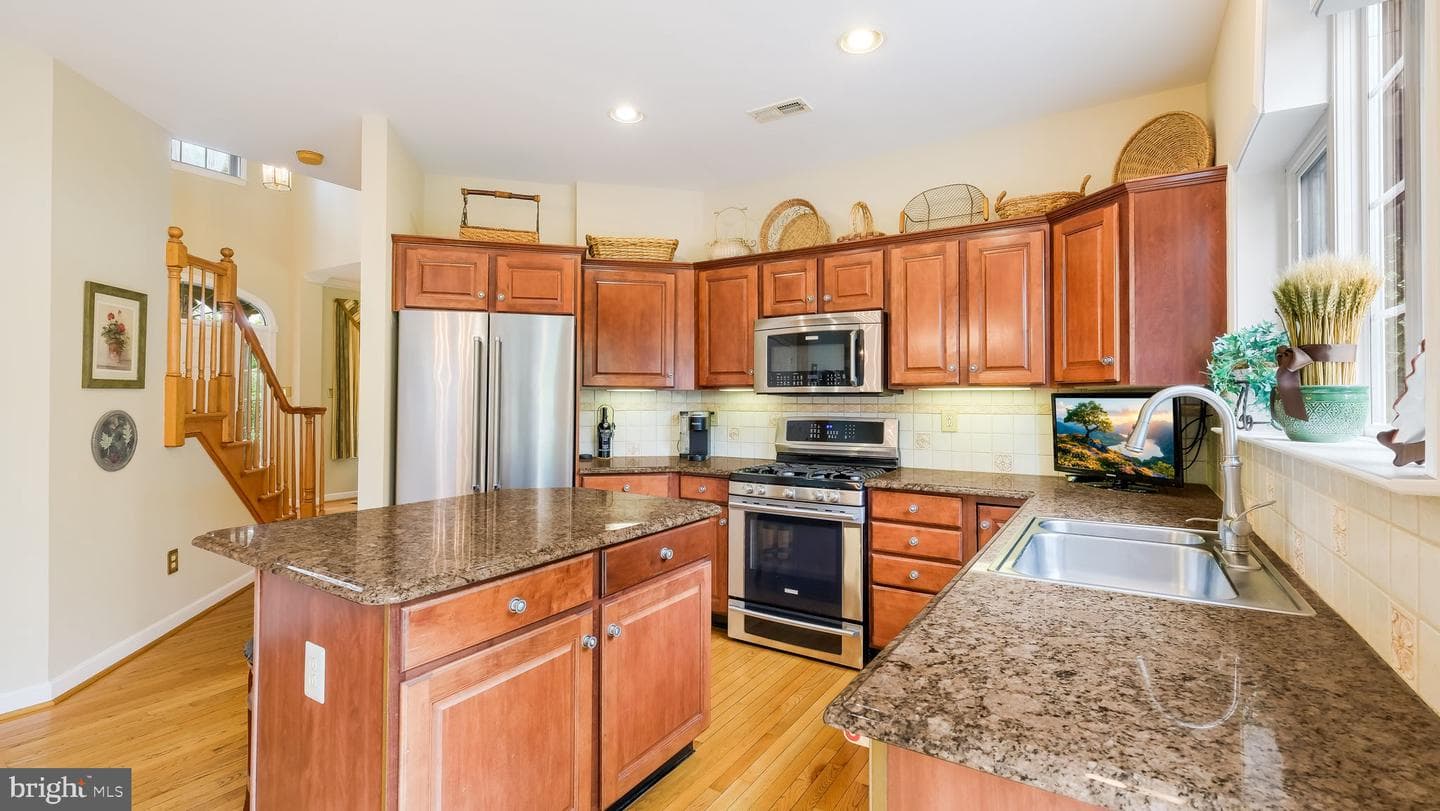 710 Talamore Drive photo 10