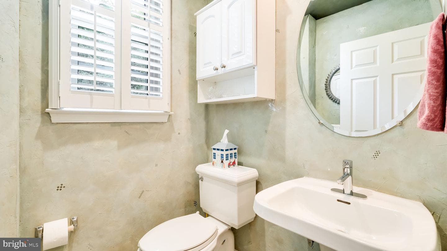 710 Talamore Drive photo 22