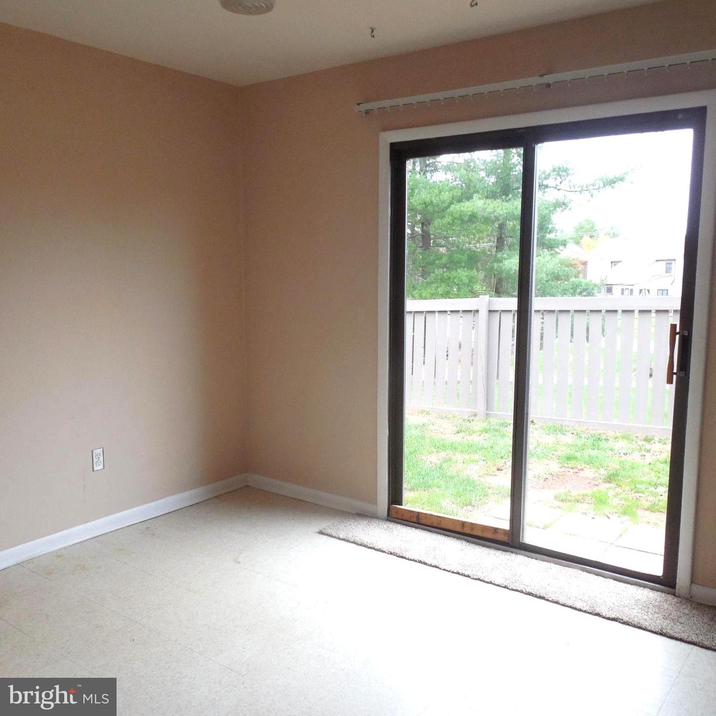 347 Bridge Street photo 8