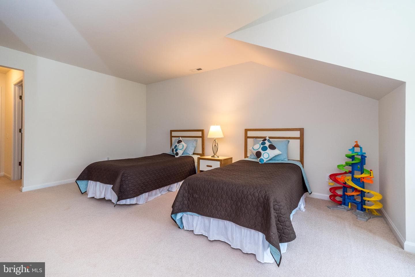 405 Primrose Drive photo 43