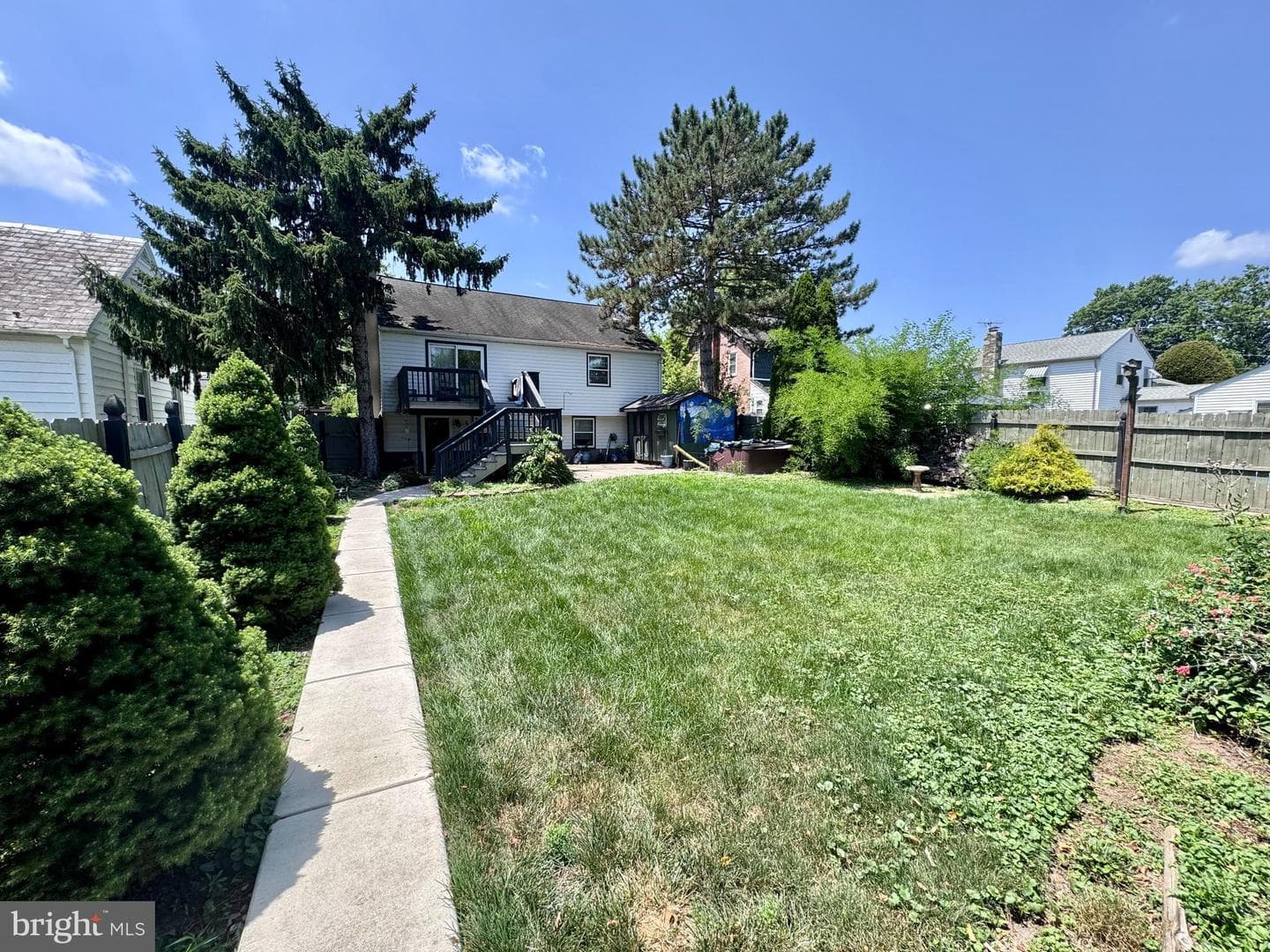 139 N Main Street photo 18
