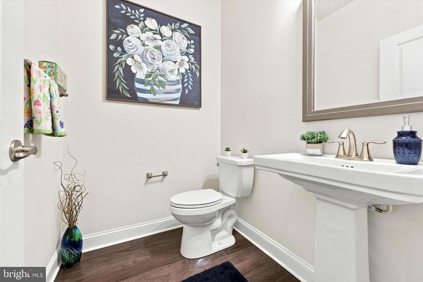 137 Golden Vale Drive photo 32