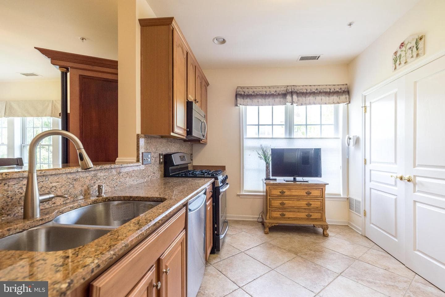 2101 Lilac Court photo 13