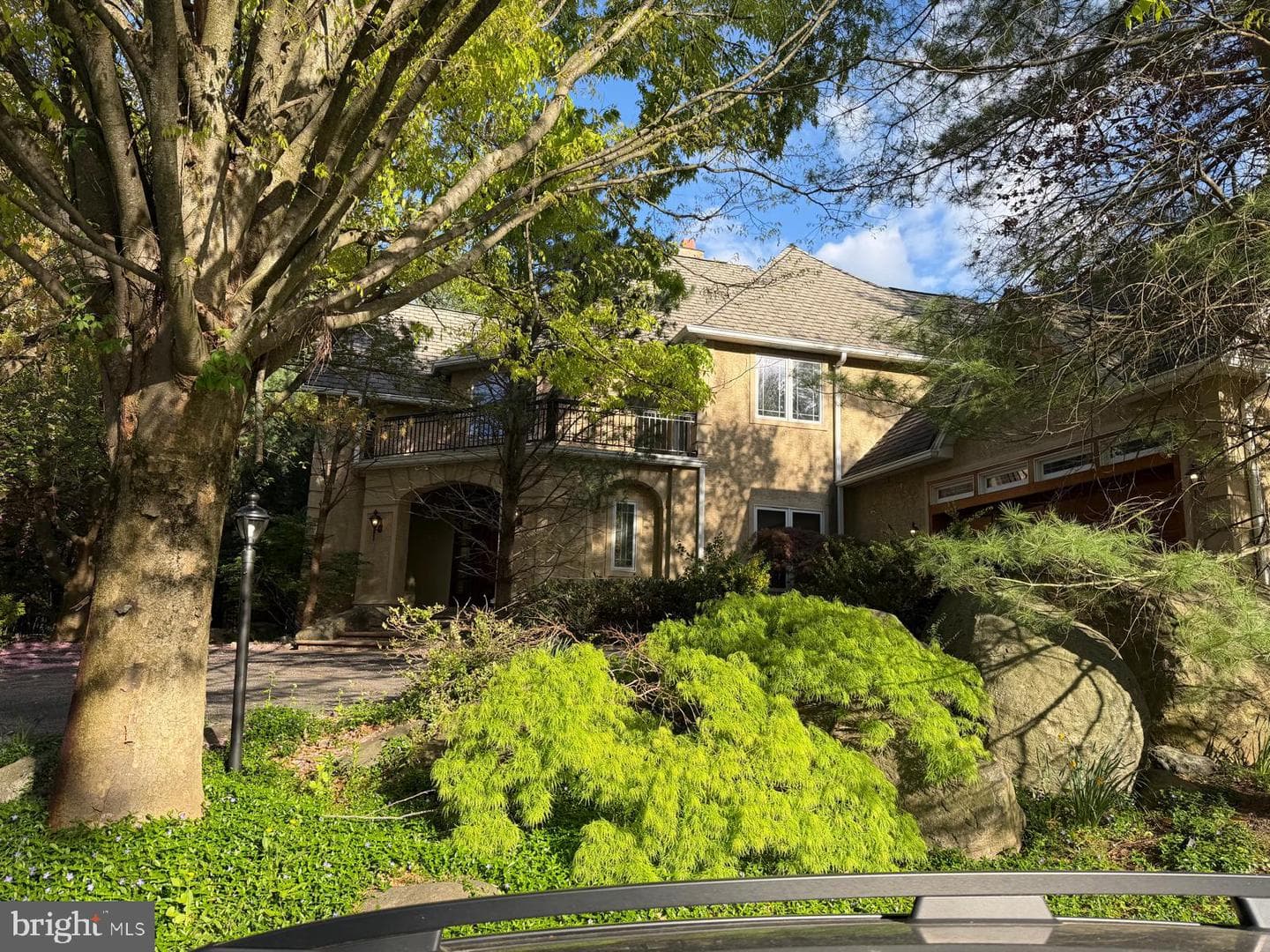 1435 Wesleys Run photo 2