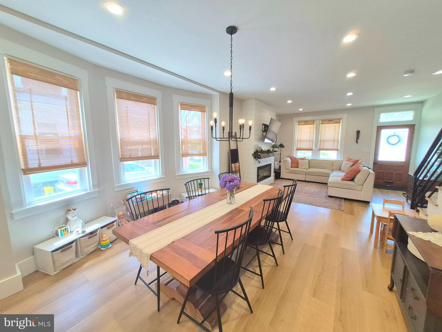 54 Blake Avenue photo 11