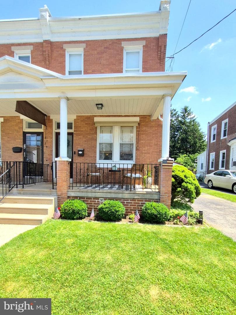 54 Blake Avenue photo 50