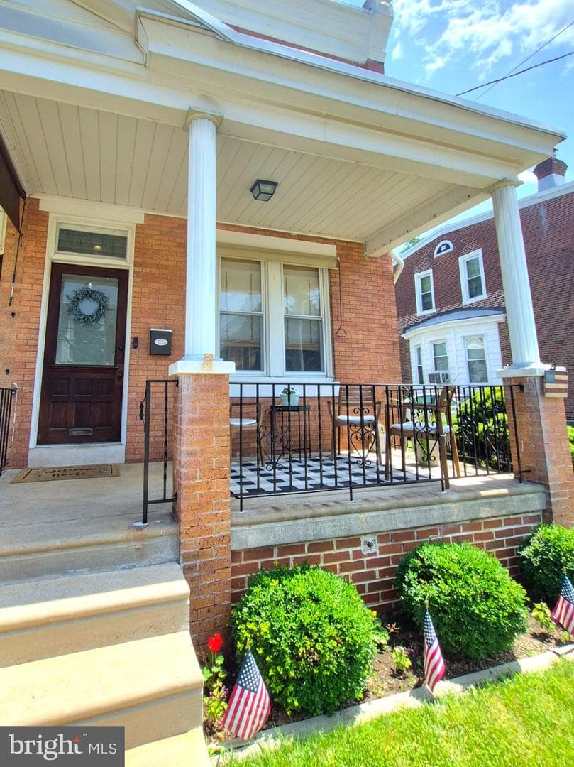 54 Blake Avenue photo 59