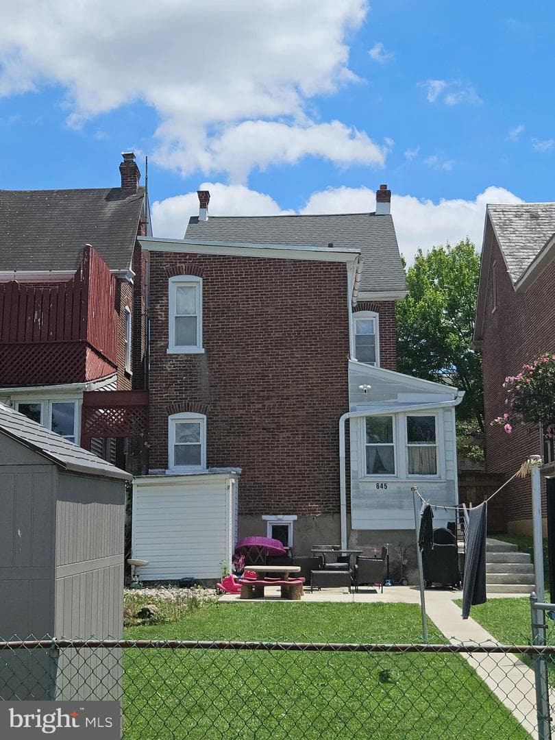 645 N. Charlotte St photo 52