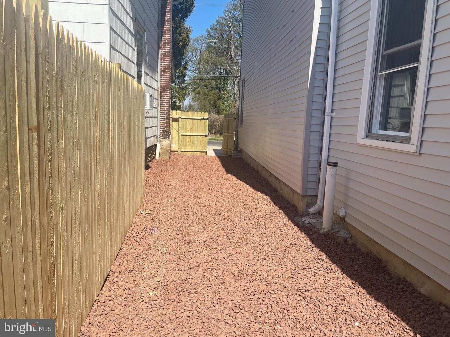 1610 Willow Avenue photo 15