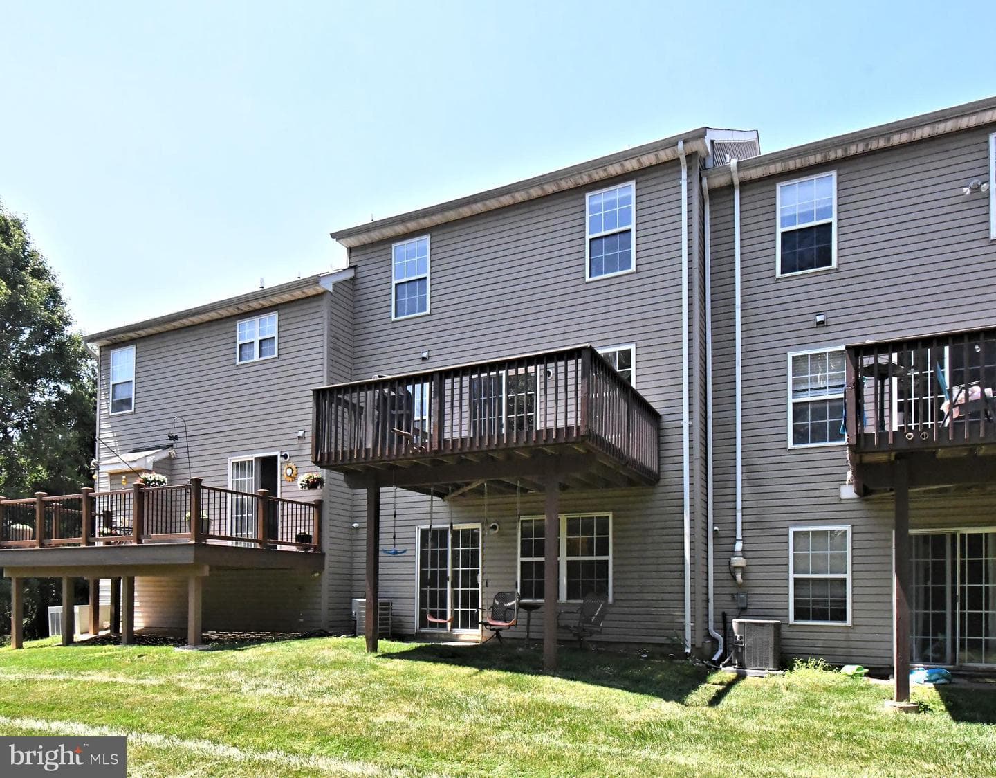64 Hunt Club Drive photo 40