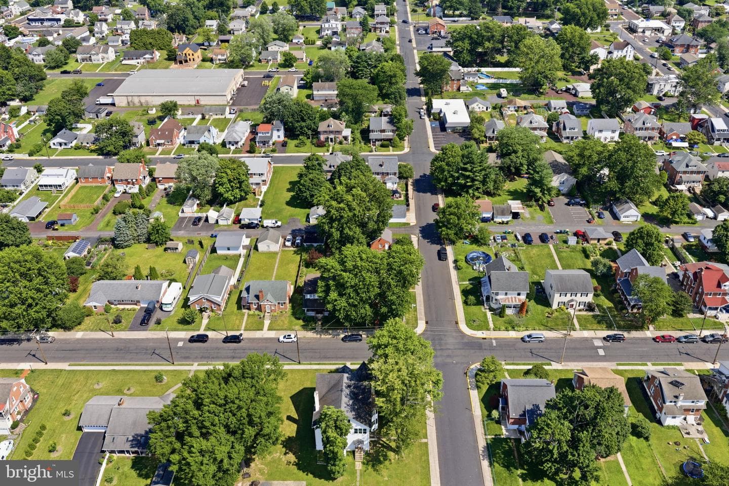 198 W Lincoln Avenue photo 46