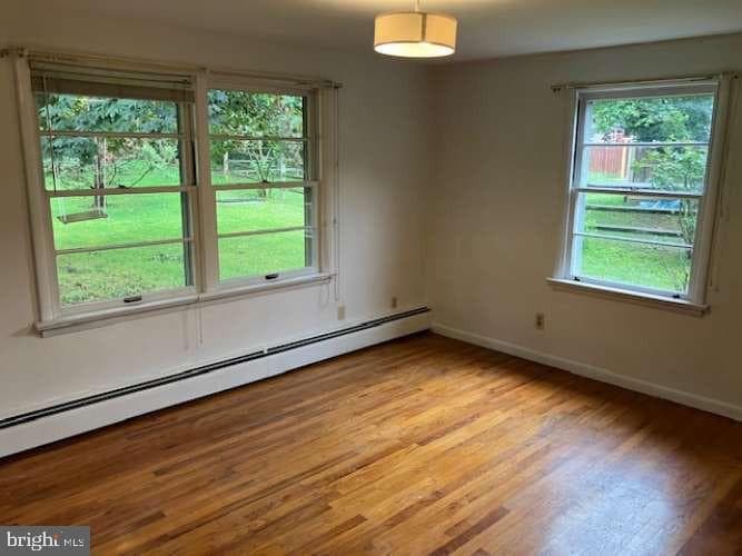 439 E Chestnut Street photo 15
