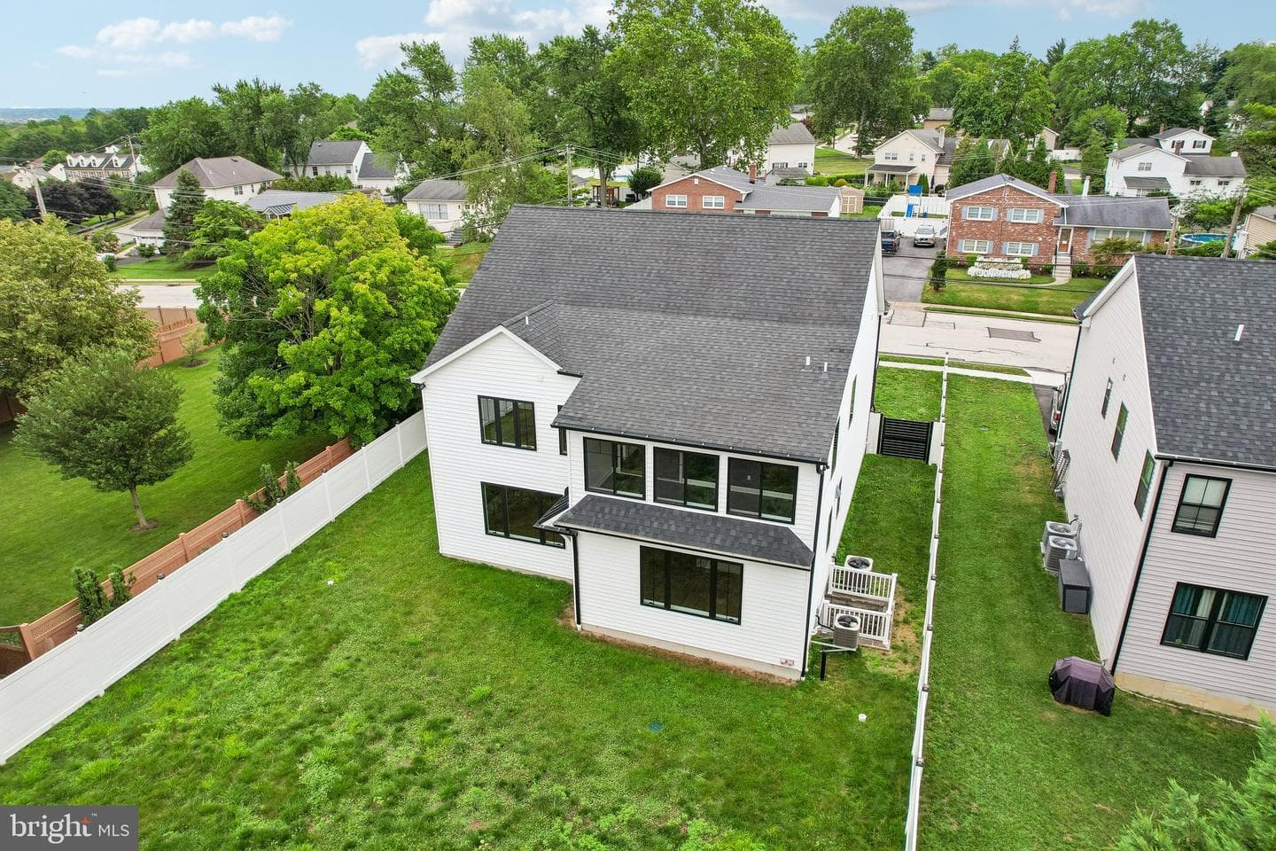 340 Anderson Road photo 71