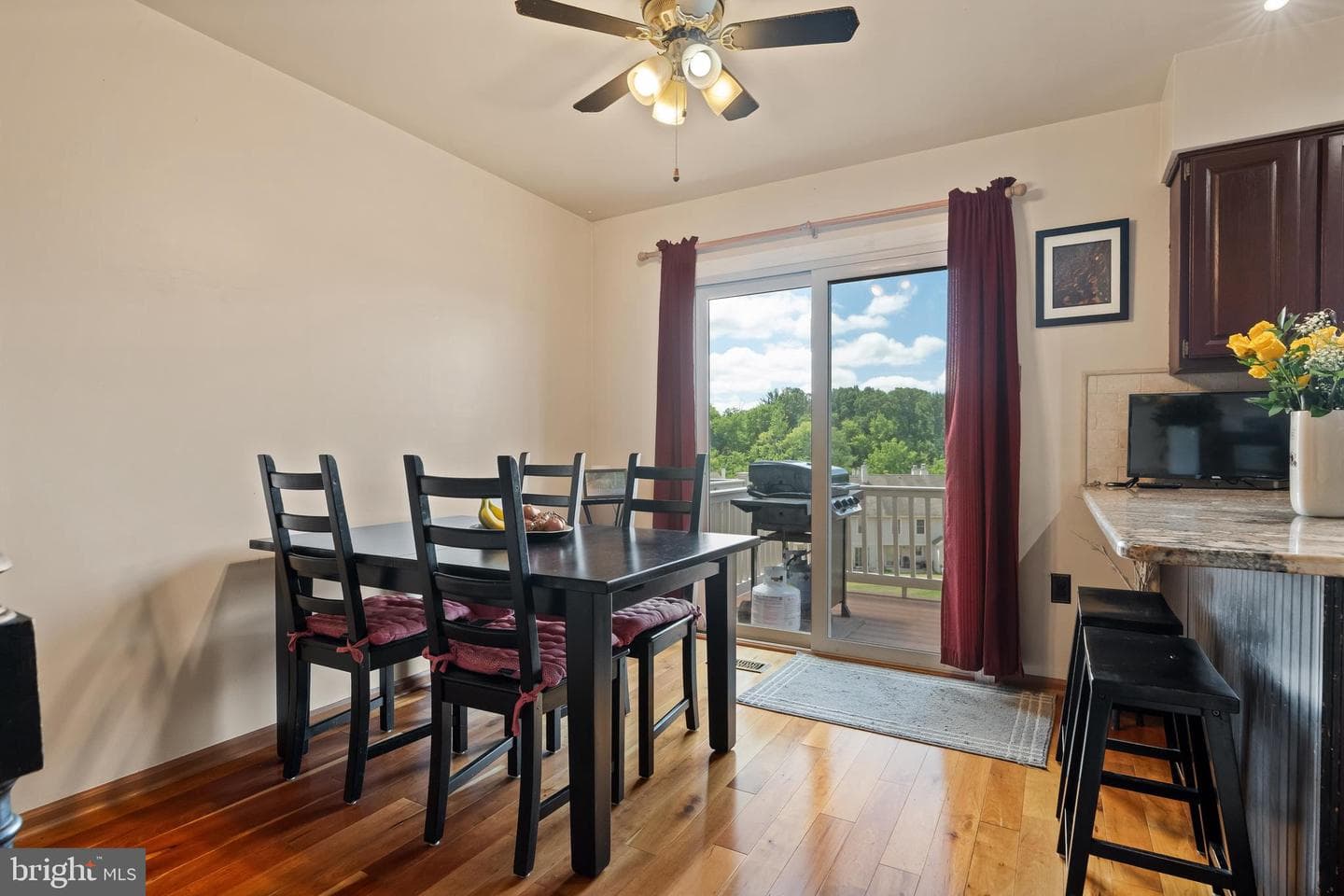 104 Hollytree Court photo 15