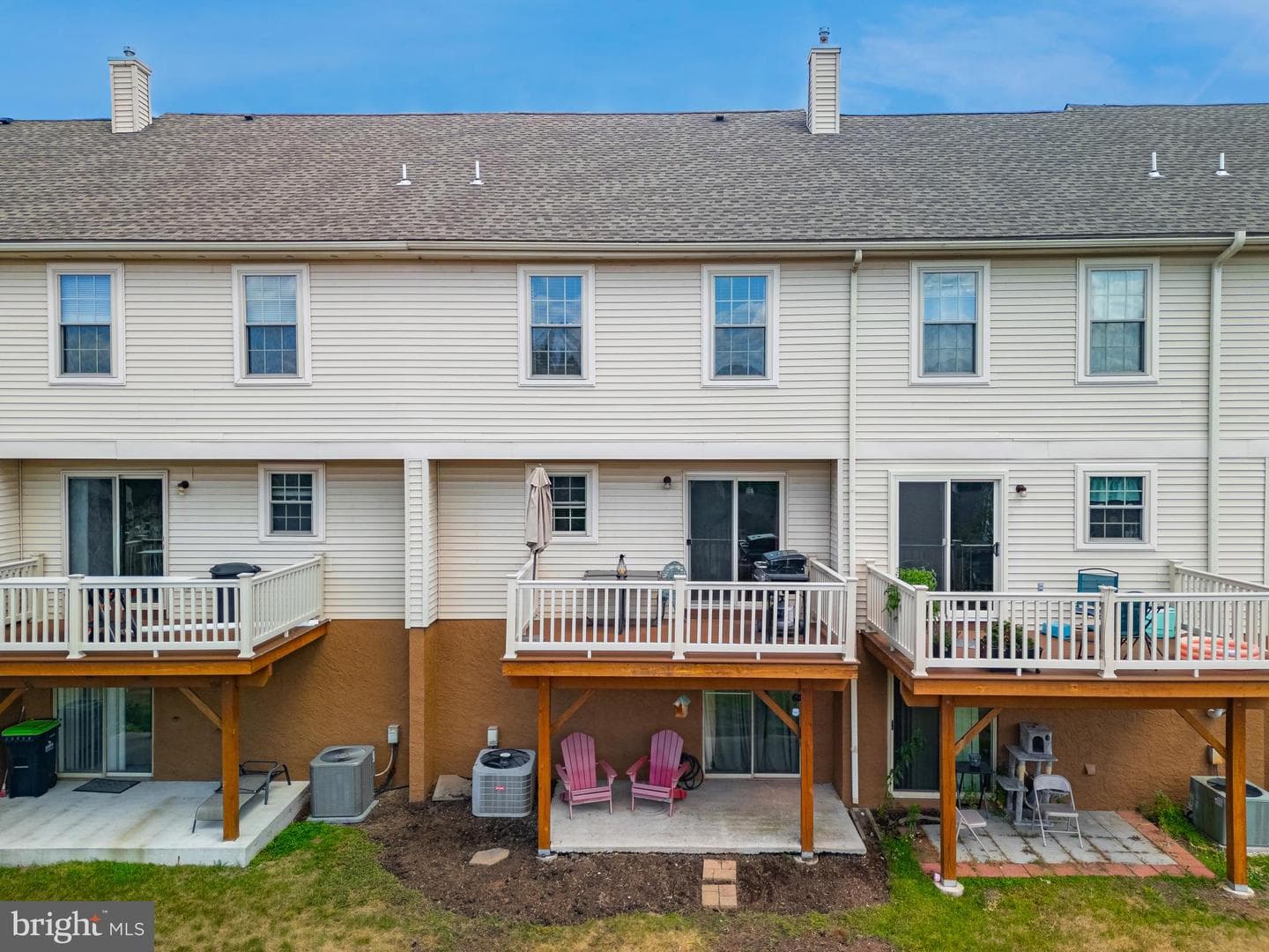 104 Hollytree Court photo 40