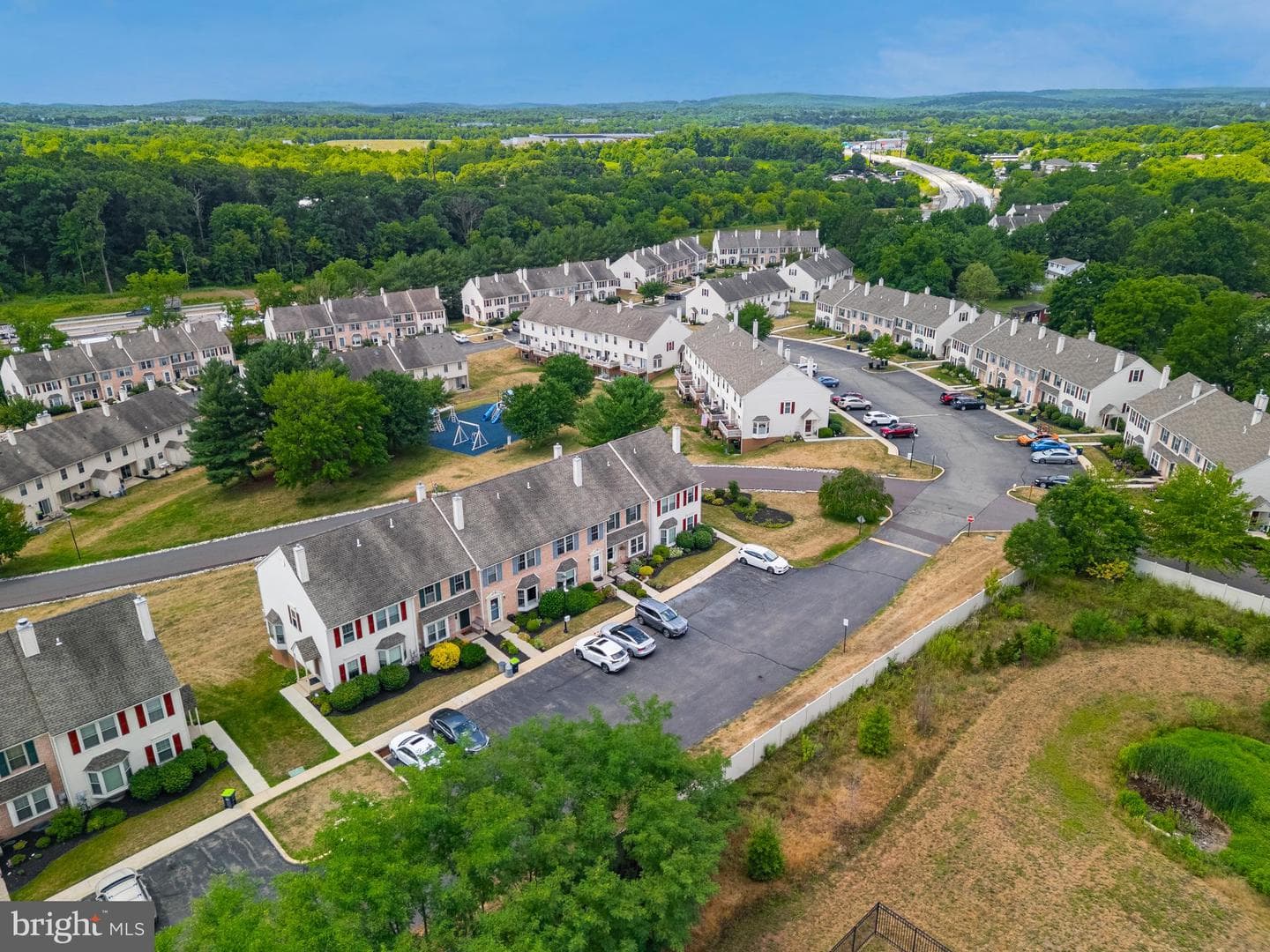 104 Hollytree Court photo 44