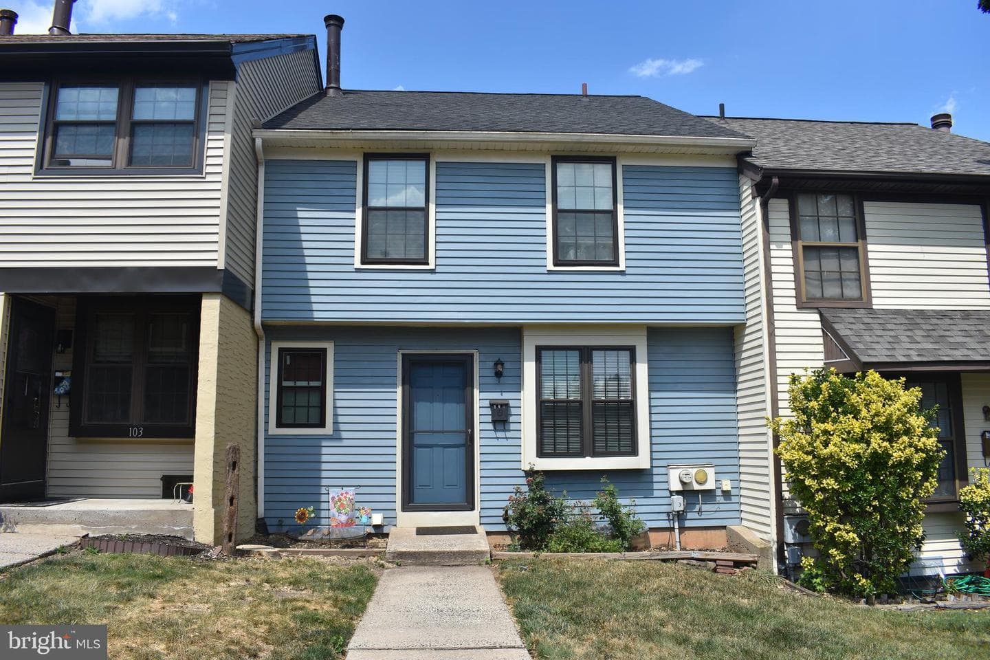 104 Hopkins Court photo 32