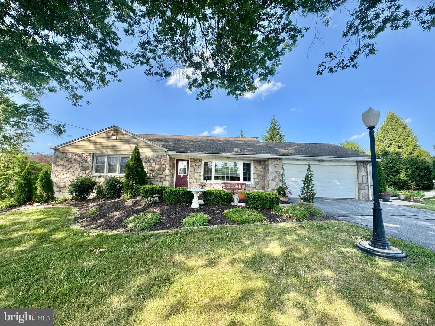 68 Bards Way photo 3