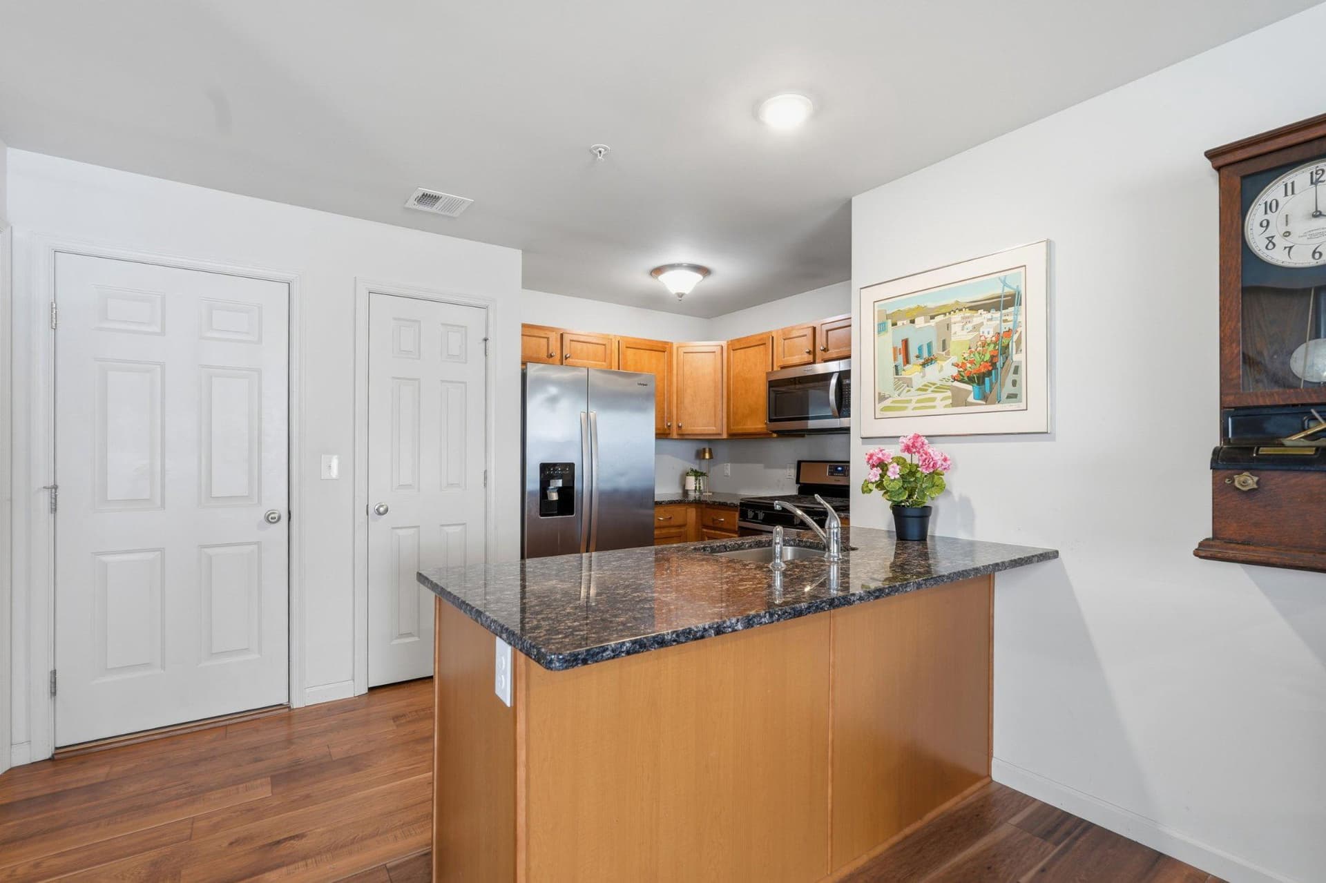 3041 Davenport Way #100 L photo 7