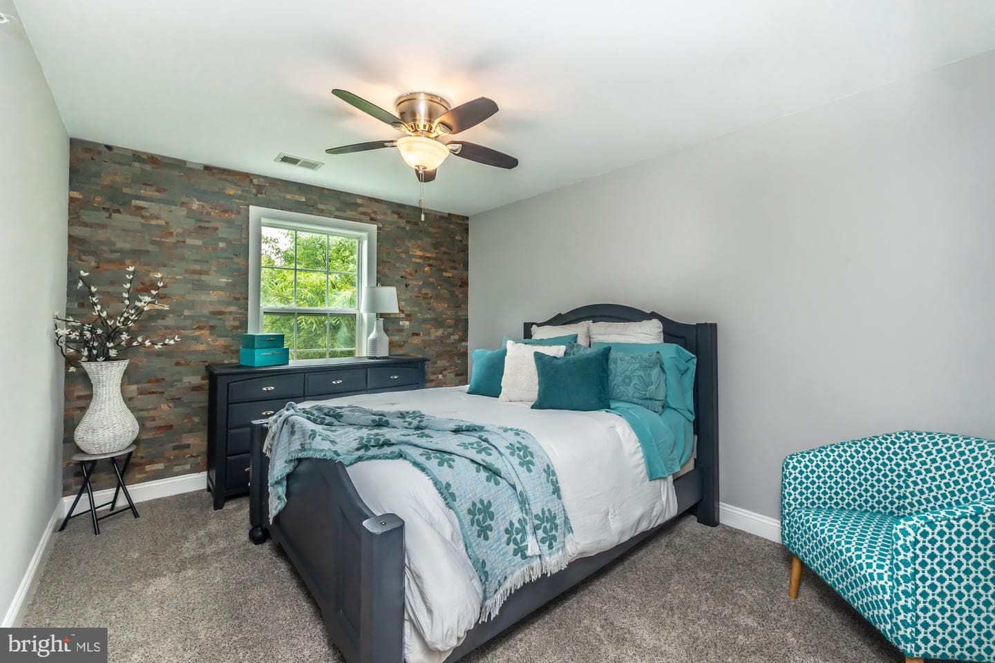 154 Moorehead Avenue photo 34