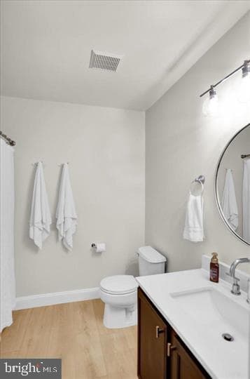 2305 Carriage Lane photo 16