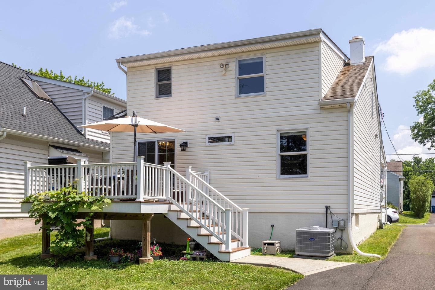 642 Harrison Avenue photo 38