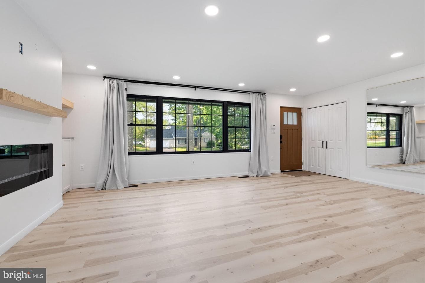 144 Greyhorse Road photo 3