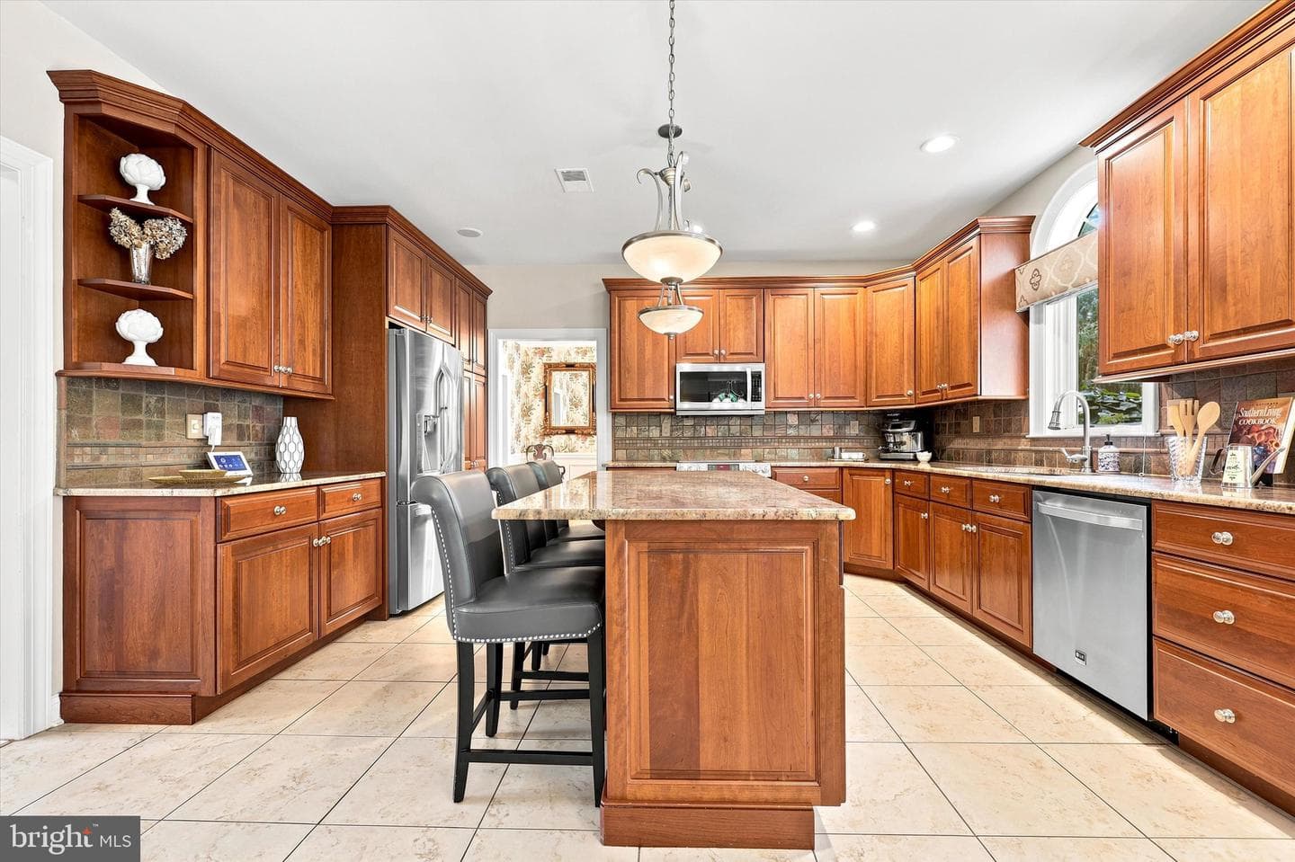 135 Burgundy Circle photo 11
