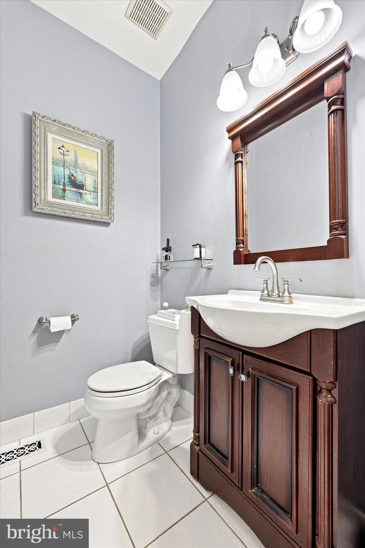 135 Burgundy Circle photo 16