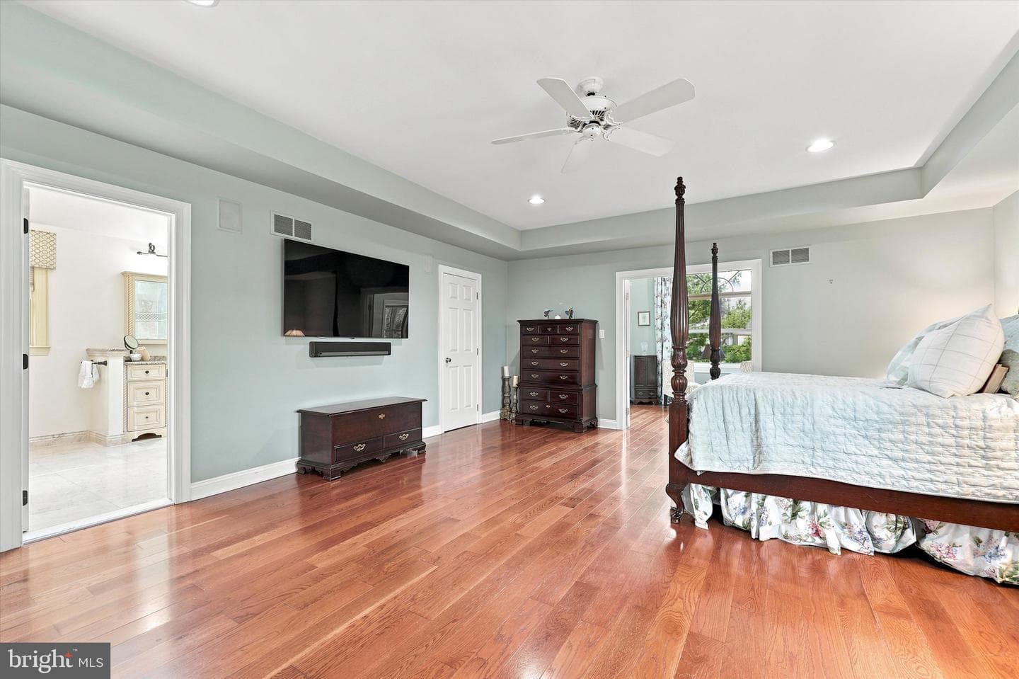 135 Burgundy Circle photo 21