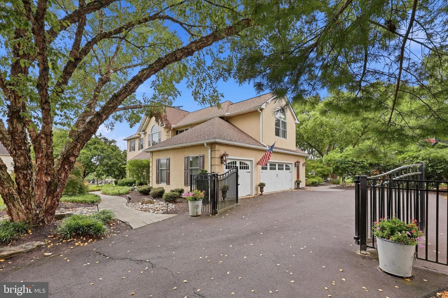 135 Burgundy Circle photo 39