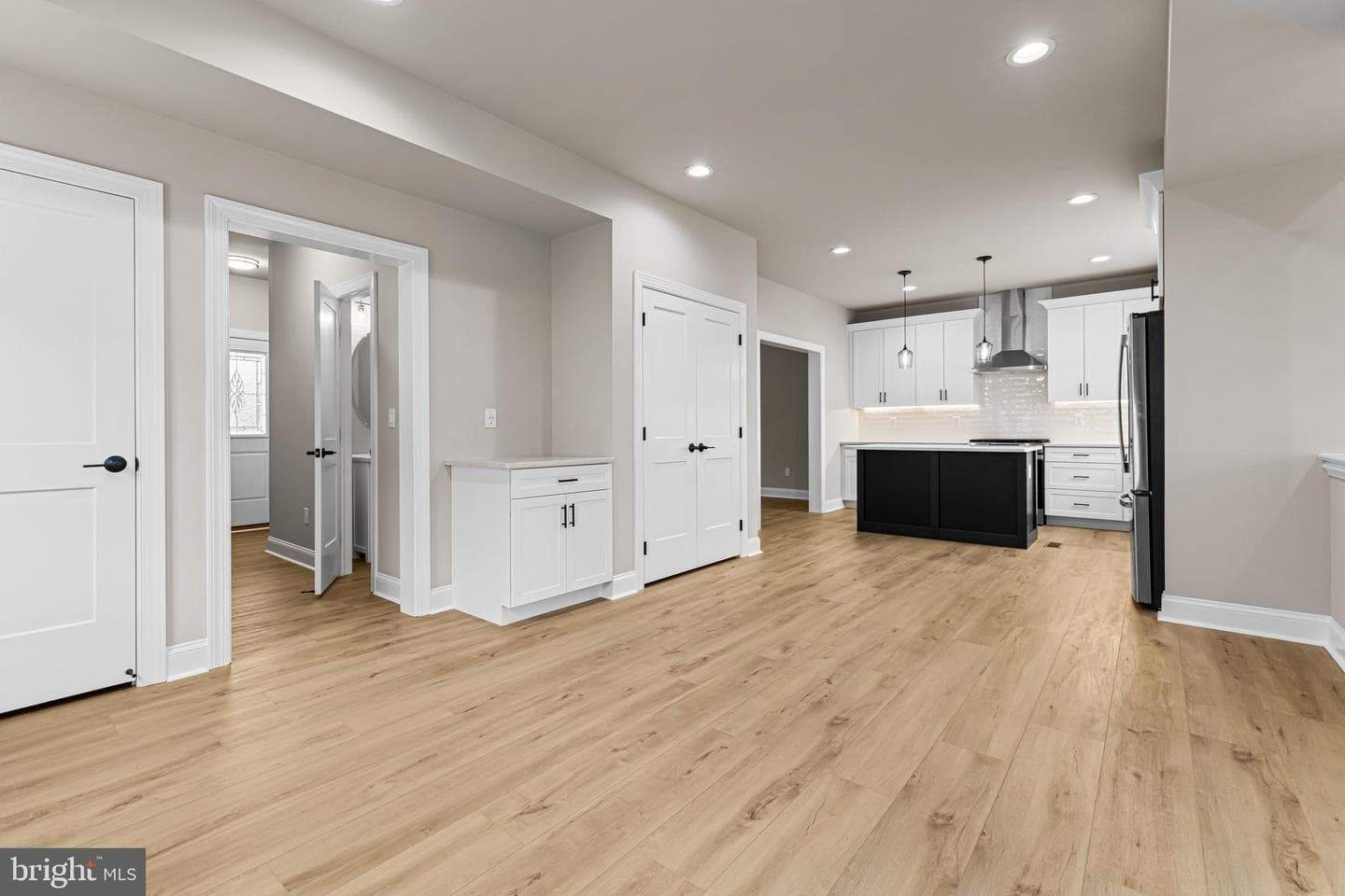 232 Brook Street photo 11
