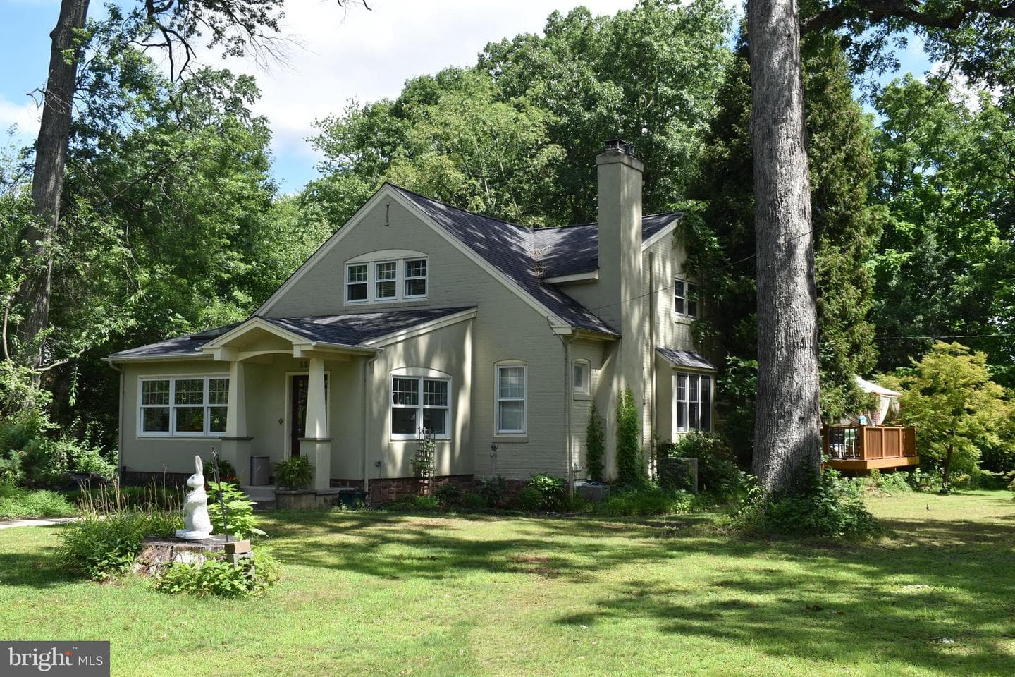1109 Forest Avenue photo 3