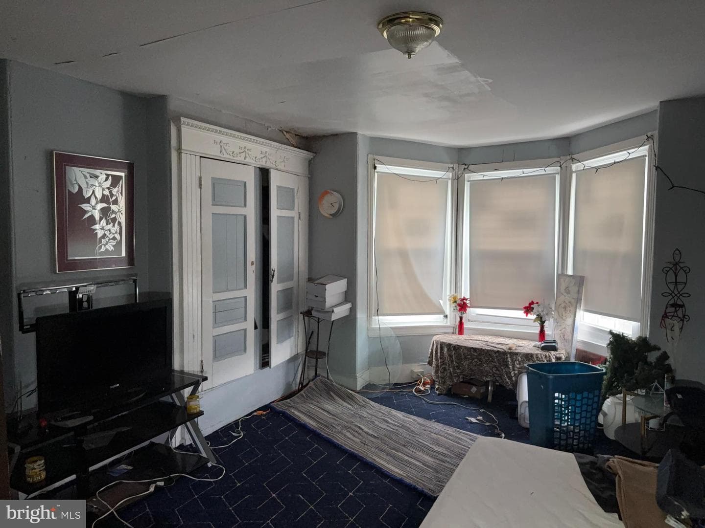 216 E Marshall Street photo 19