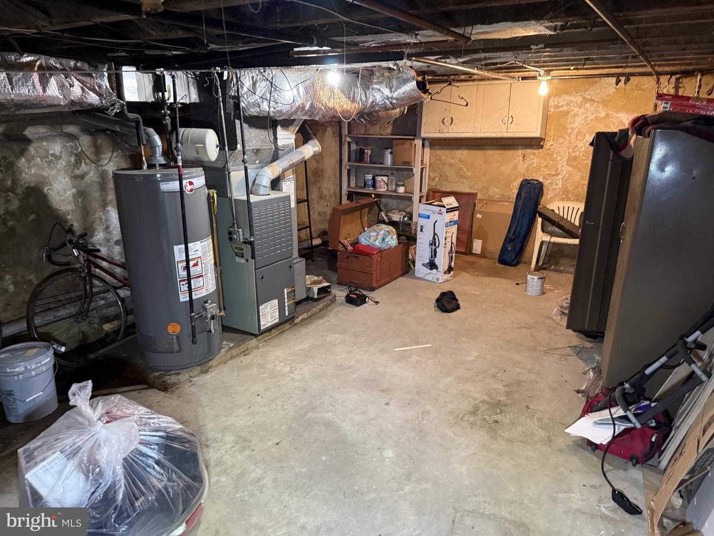 216 E Marshall Street photo 25