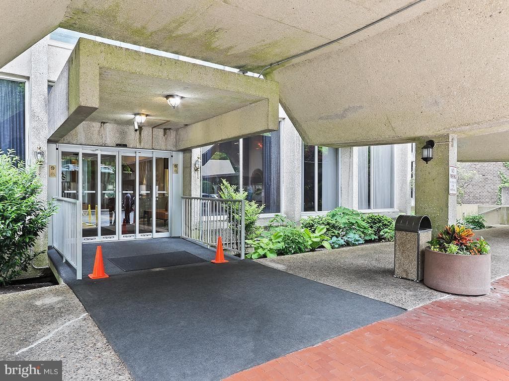 1001 City Avenue #E-524 photo 1