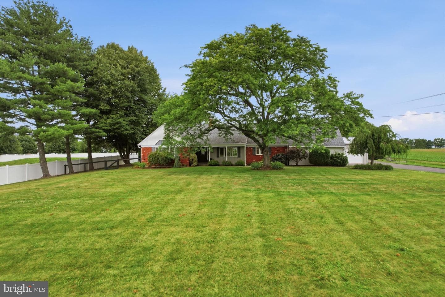 645 Mininger Road photo 7