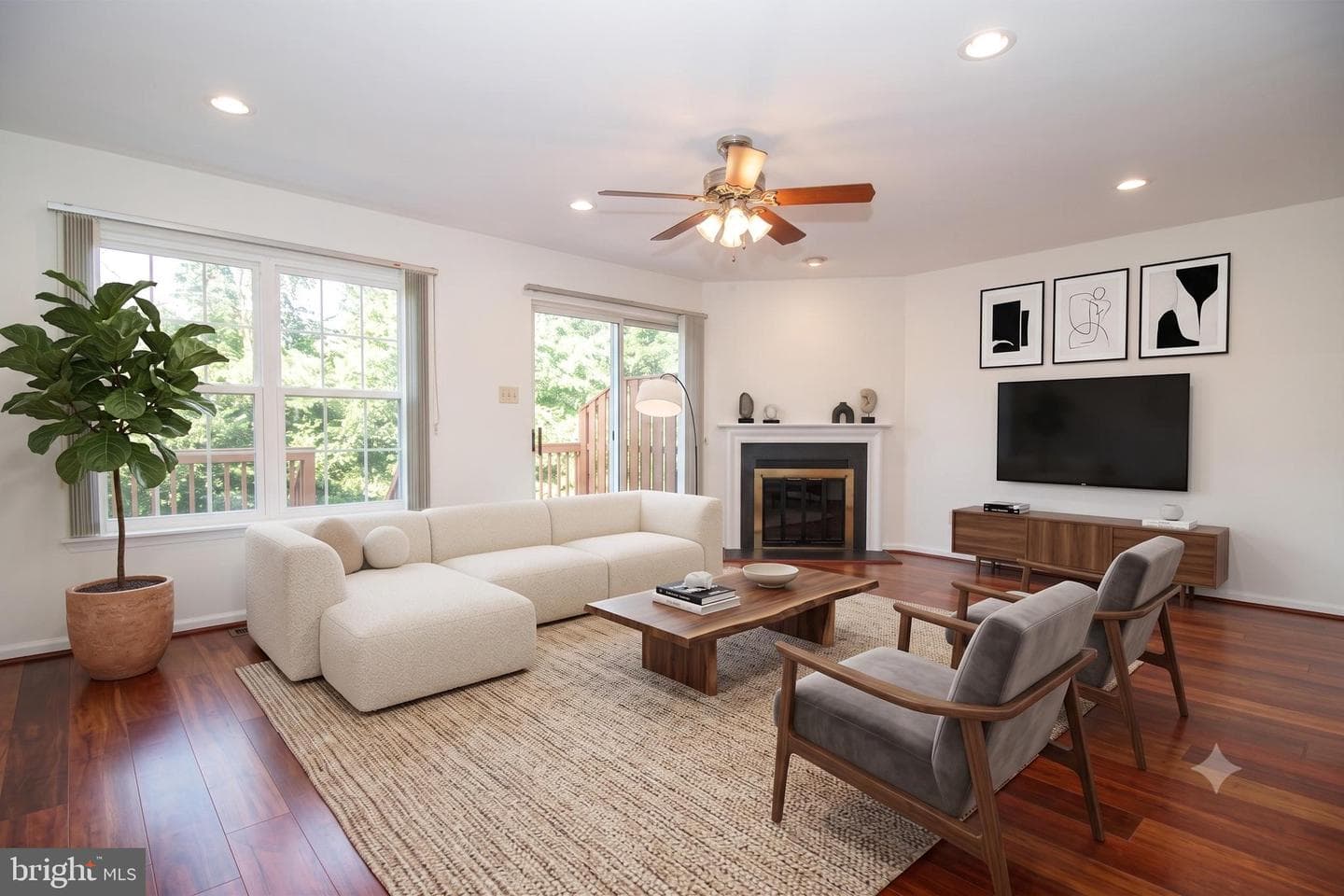 141 Hemlock Drive photo 10