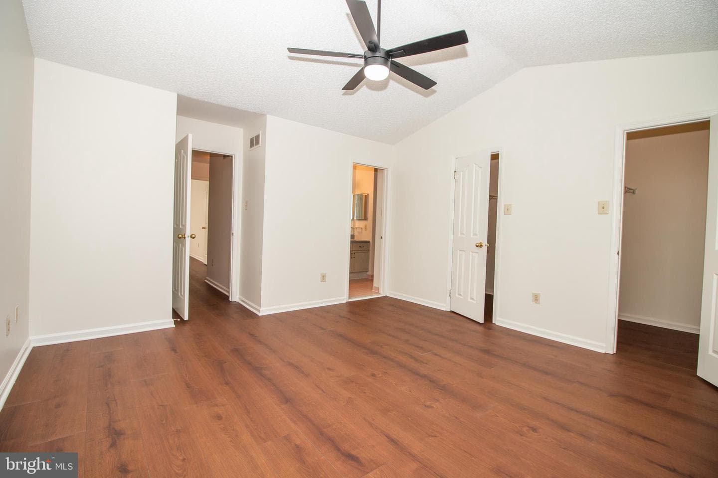 141 Hemlock Drive photo 11