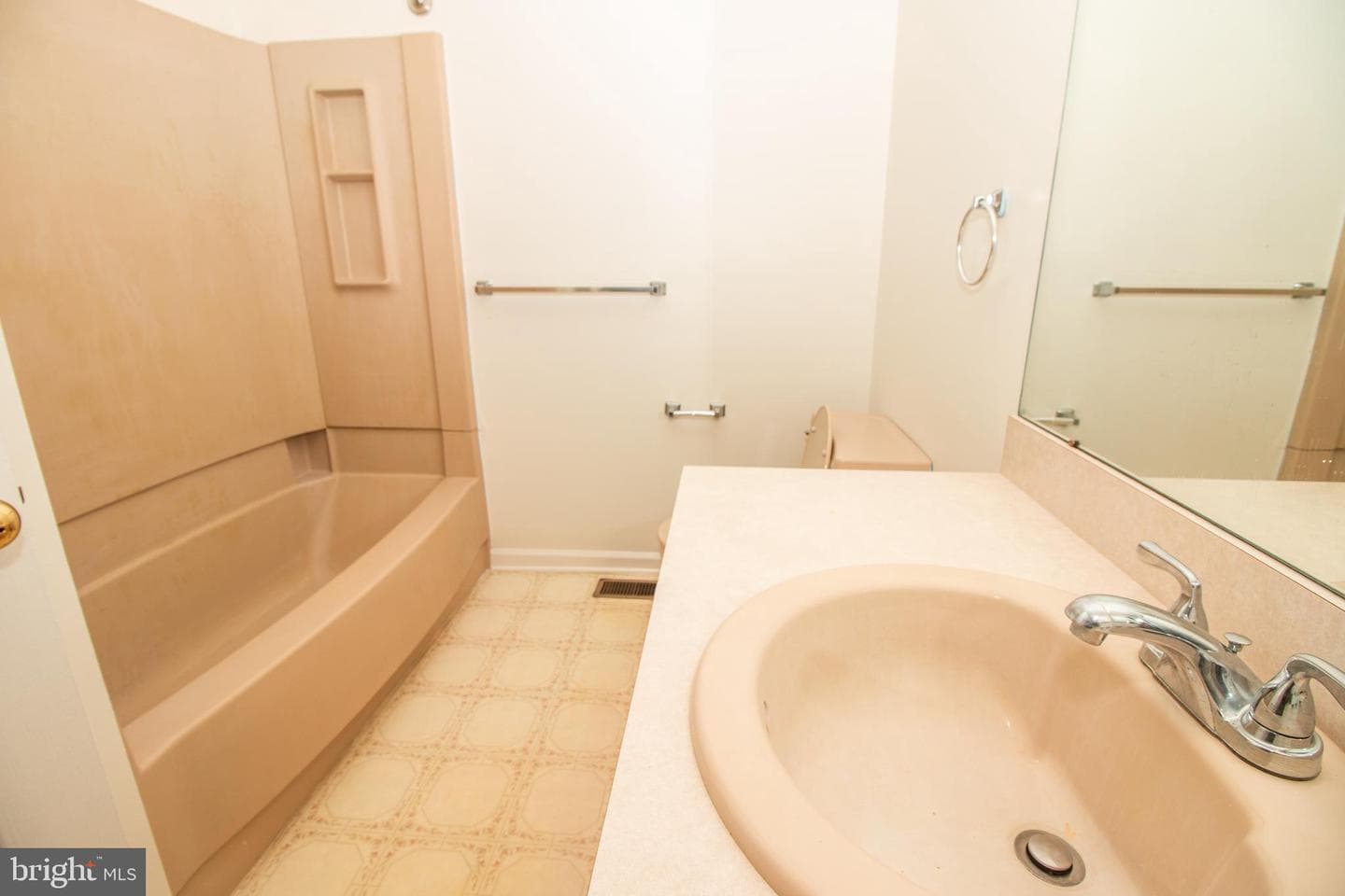 141 Hemlock Drive photo 14