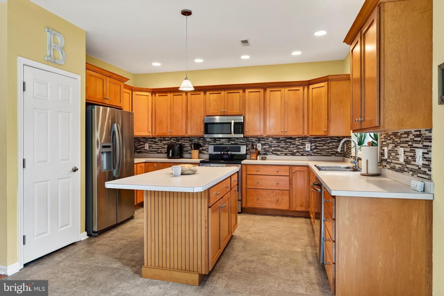 703 Green Street photo 11